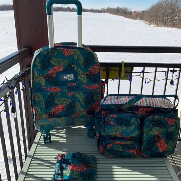 Lug - Tropical Ocean Lot - Picture 6 of 15